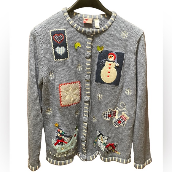Sweaters - Christmas sweater, powder blue, appliqué, women’s size small